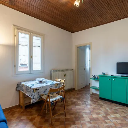 Calderina By Interhome Tatil Evi Imperia